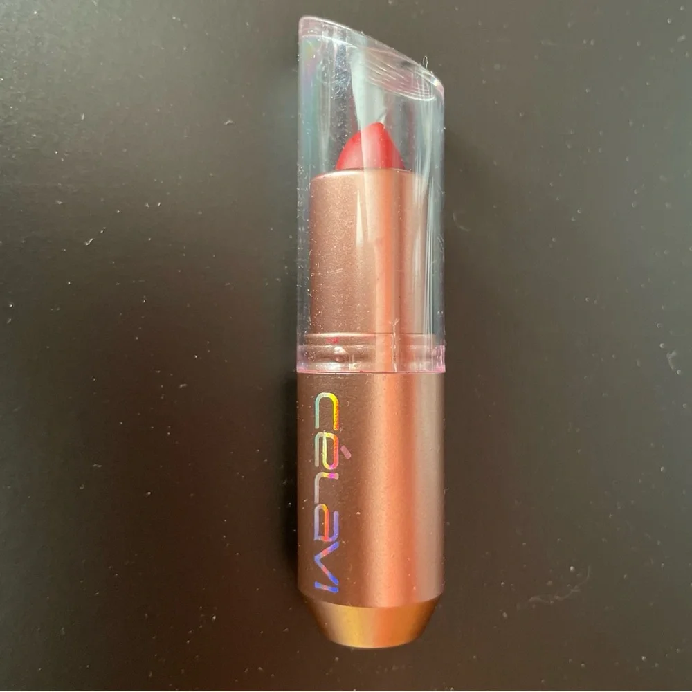 Célavi matt finish lipstick new. Color Red Berry Ma